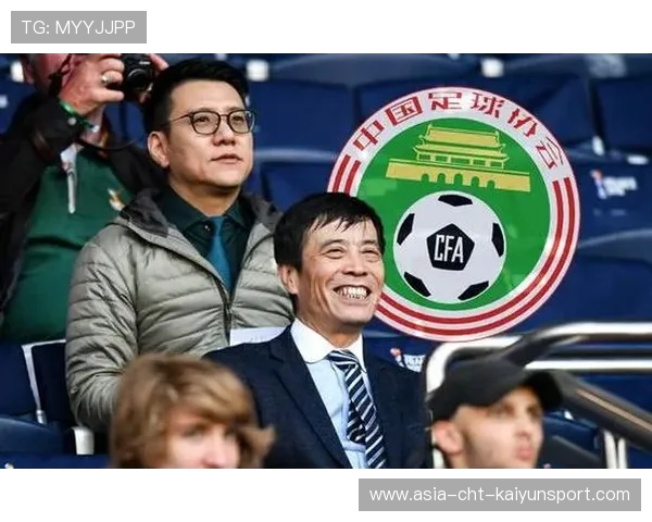 中国足球国家队领导层沟通方式与决策透明性，中国足球领导改革小组