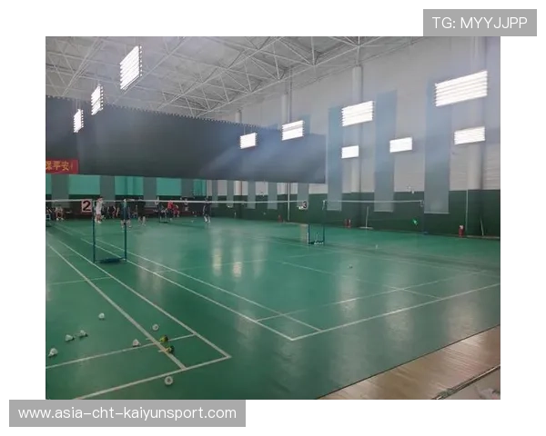 羽毛球馆早晚时段满场现象凸显大众参与热情,羽毛球场几点关门 羽毛球馆早晚时段满场现象凸显大众参与热情,羽毛球场几点关门